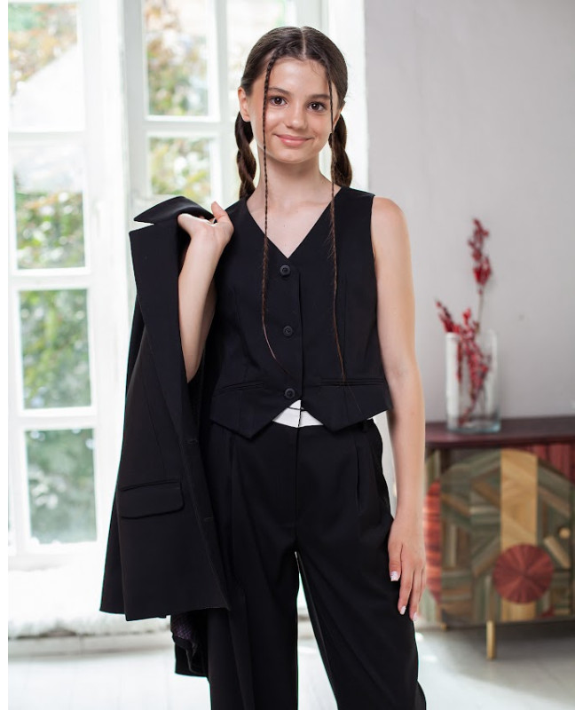 Жилет черный школьный для девочки